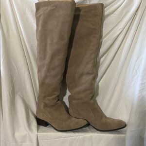 Born Women's Brown Heeled Boots